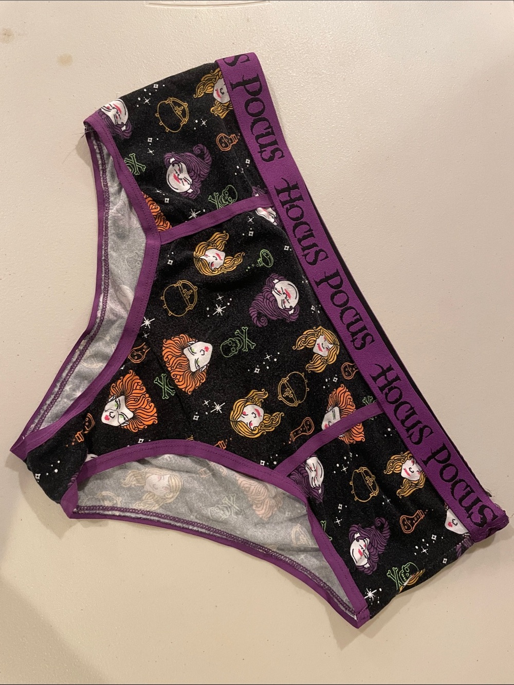 5x torrid Black & Red Hocus Pocus, Beetlejuice & Horror Print Panty Set P7 - Picture 3 of 9
